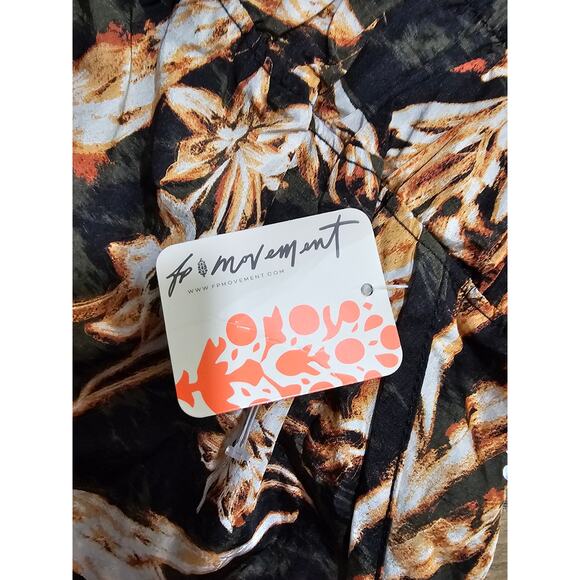 NWT FP Movement Free People The Way Home Green Black Tropical Floral Shorts S - Picture 3 of 6